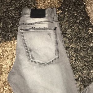 Mackeen men’s skinny jeans sz 28